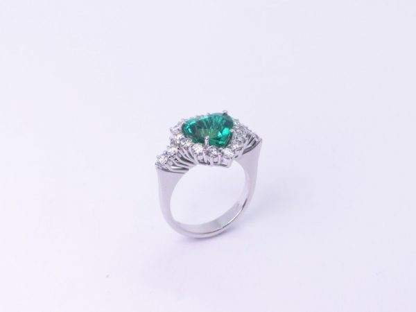 Anello Smeraldo e diamanti - immagine 3