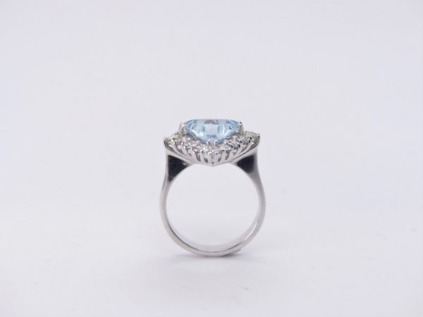 Anello acqua marina e diamanti - immagine 2