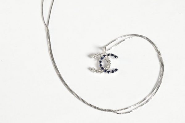 Collana con c incrociate