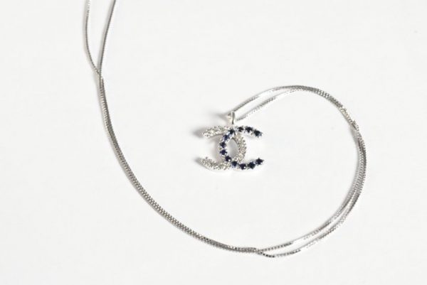 Collana con c incrociate
