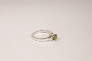Anello solitario argento