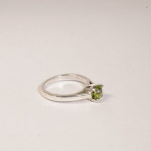 Anello solitario argento