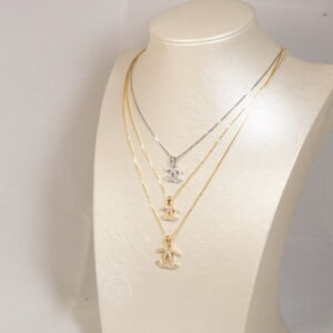 Catenine in argento con pendente zirconi