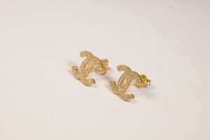 Orecchini in argento con zirconi