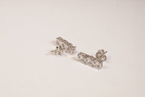 Orecchini modello trilogi in argento