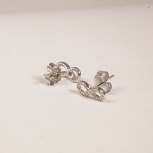 Orecchini in argento modello infinito