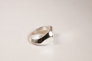 Anello Chevalier esagonale in argento