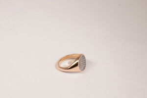 Anello Chevalier in argento con zirconi