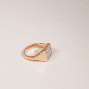 Anello Chevalier in argento con zirconi