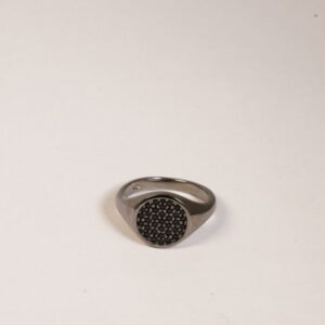 Anello Chevalier in argento con zirconi