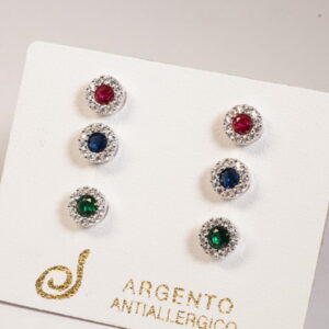 Orecchini con zirconi colorati