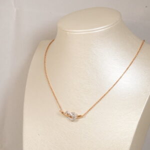 Collana nodo con zirconi