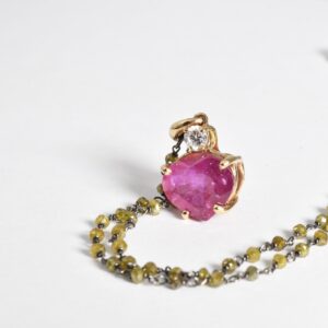 Collana con cuore di rubino