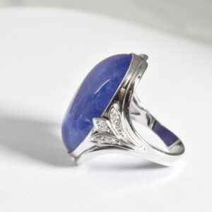 Anello Classico Tanzanite e Diamanti