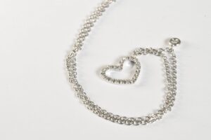 Collana con pendente cuore