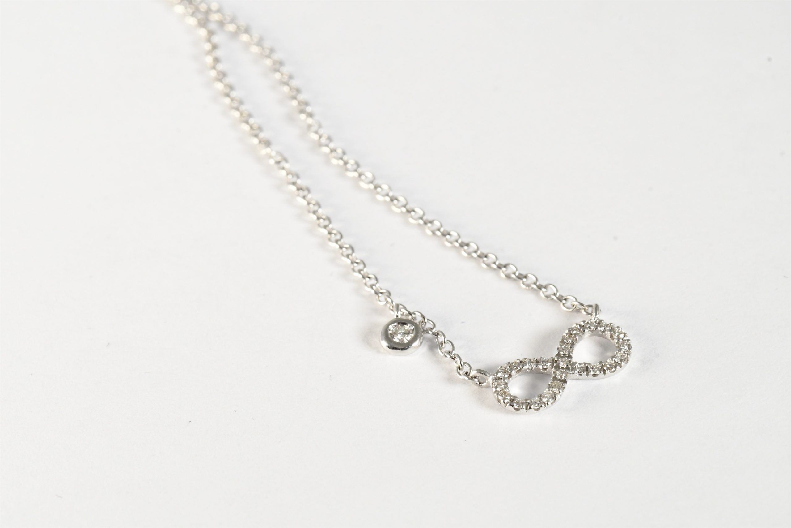 Collana infinito