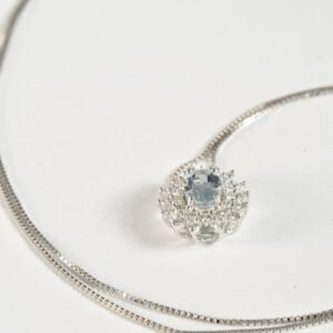 Collana con pendente acqua marina e brillanti
