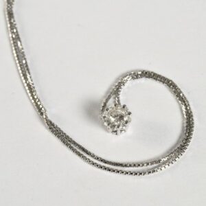 Collana punto luce modello fiore