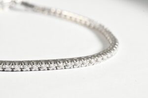Bracciale tennis a griffe