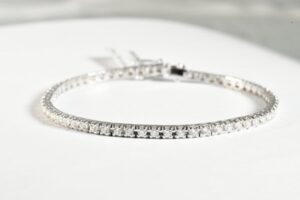 Bracciale tennis a griffe