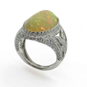 Opale Naturale Anello