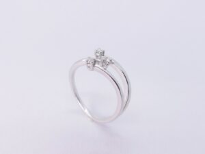 Anello trilogy diamanti