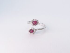 Anello contrariè con Rubini