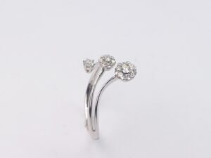 Anello trilogy degradare diamanti