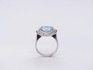 Anello acqua marina e diamanti