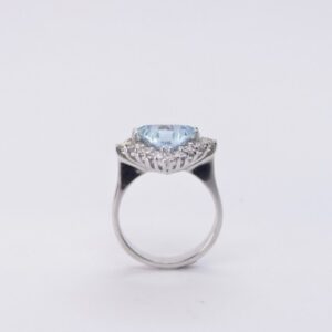 Anello acqua marina e diamanti