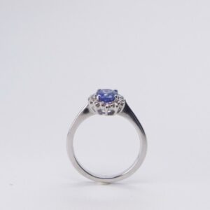 Anello Classico Zaffiro e Diamanti