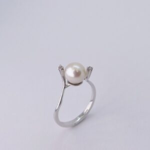 Anello perla e diamanti