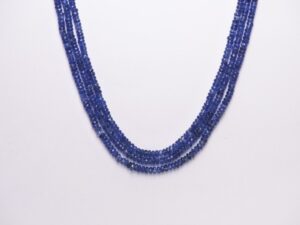 Collana Cianite
